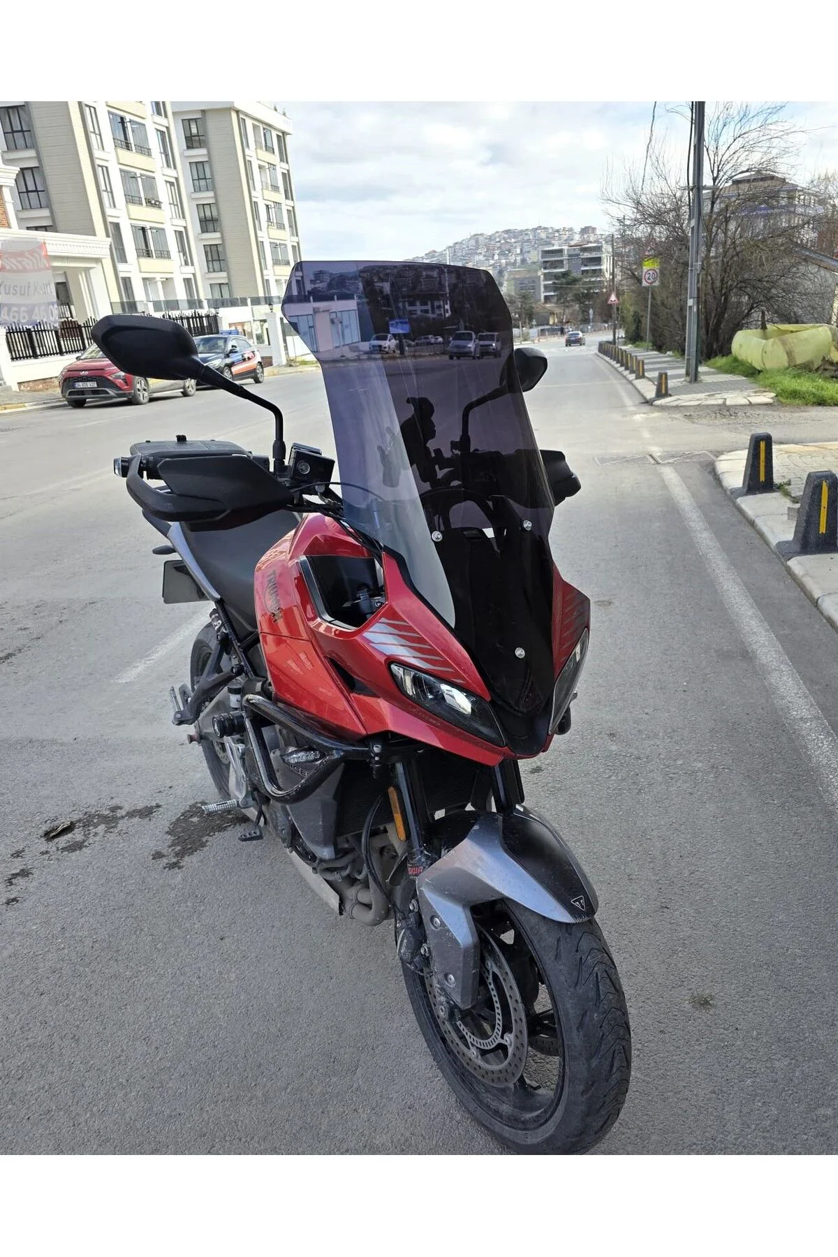 Trıumph Tiger Sport 660 Ön Cam 2022-2026 Model 73cm Siyah Renkli 