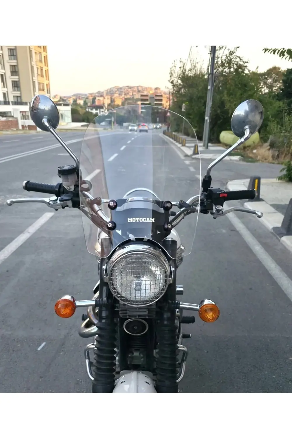 TrıumphScrambler 900 Ön Cam 2005-2025 Model 45cm Şeffaf Renkli 4m TrıumphScrambler 900 Ön Cam 2005-2025 Model 45cm Şeffaf Renkli 4m