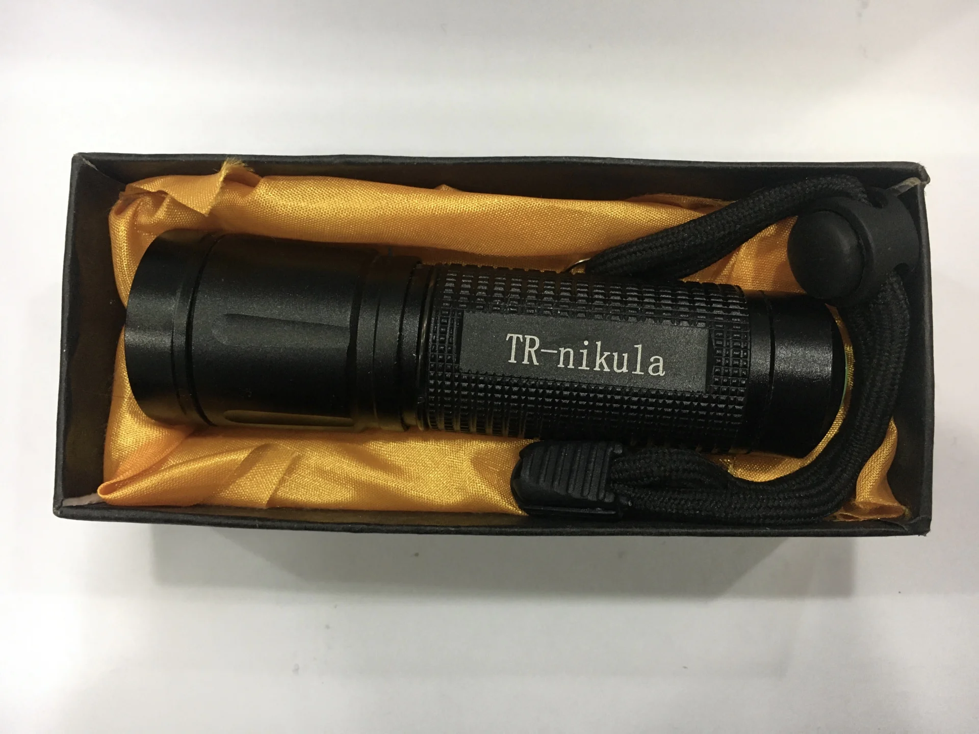 Trnikula Beyaz Led Işıklı Mini Fener D35 Trnikula Beyaz Led Işıklı Mini Fener D35