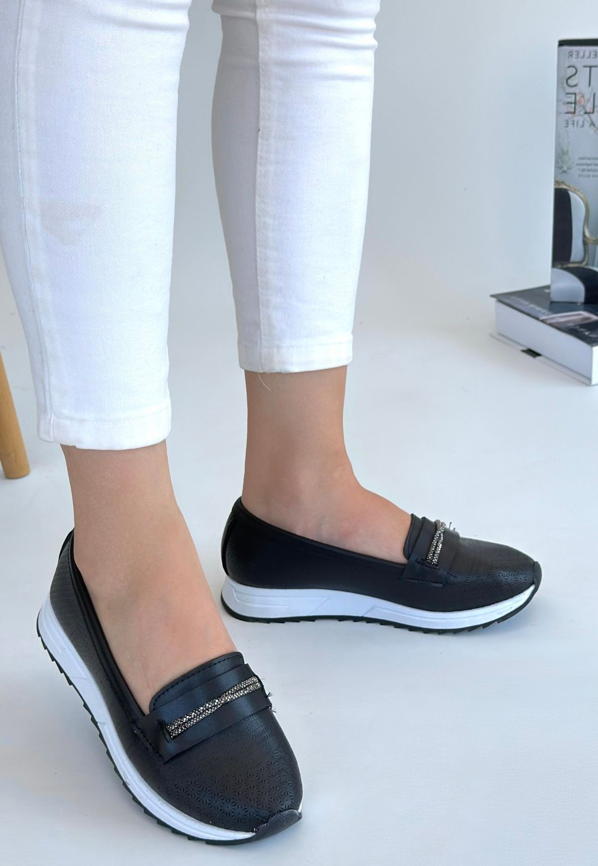 Troy Siyah Cilt Babet Ayakkabı