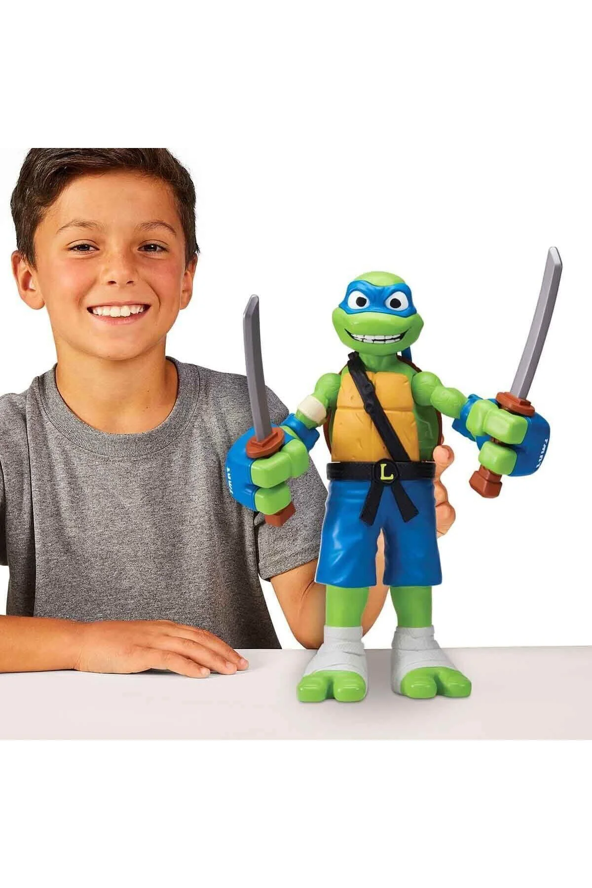 TU843000 TMNT Roll N Punch Leonardo 30 cm Figür - 83418