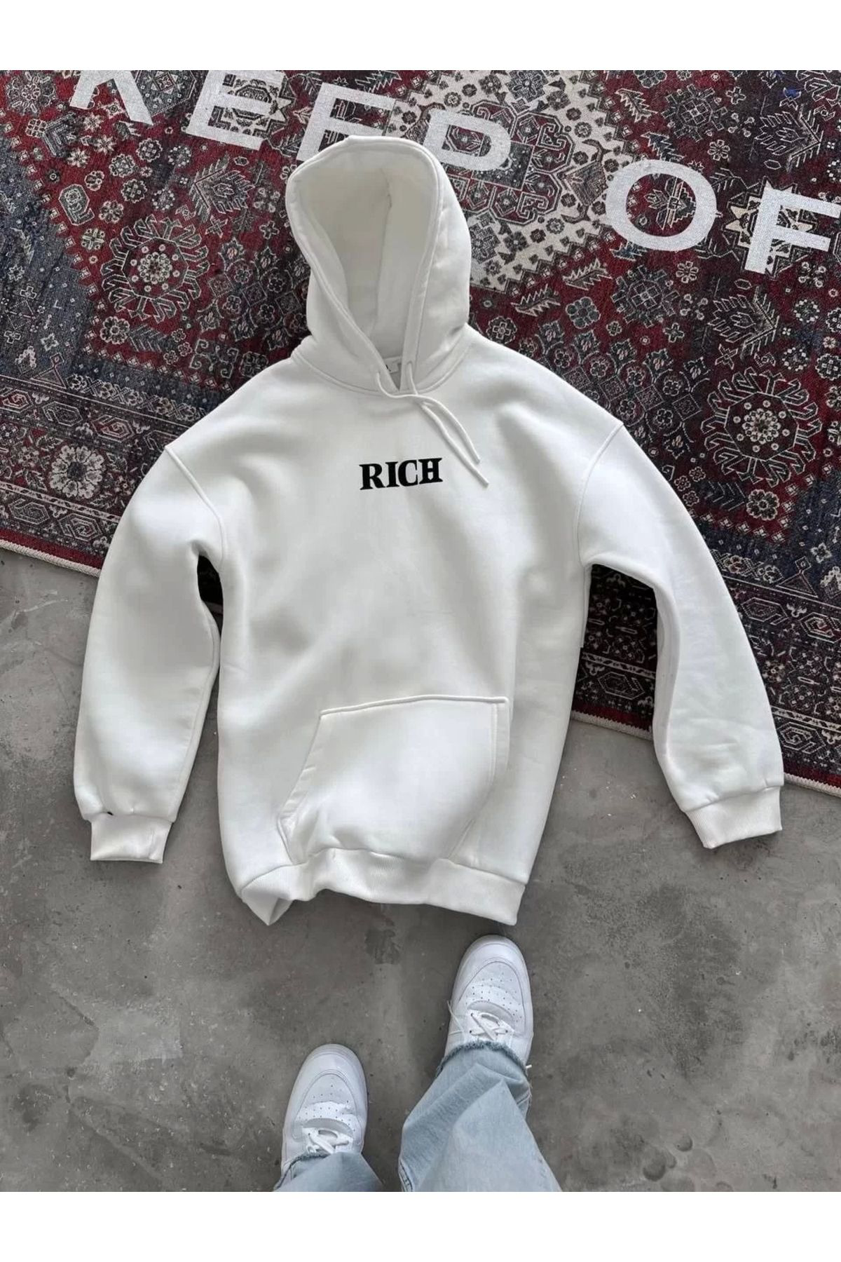 TUA MODA Uzun Kol Kapşonlu Göğüs Baskılı SweatShirt - Beyaz