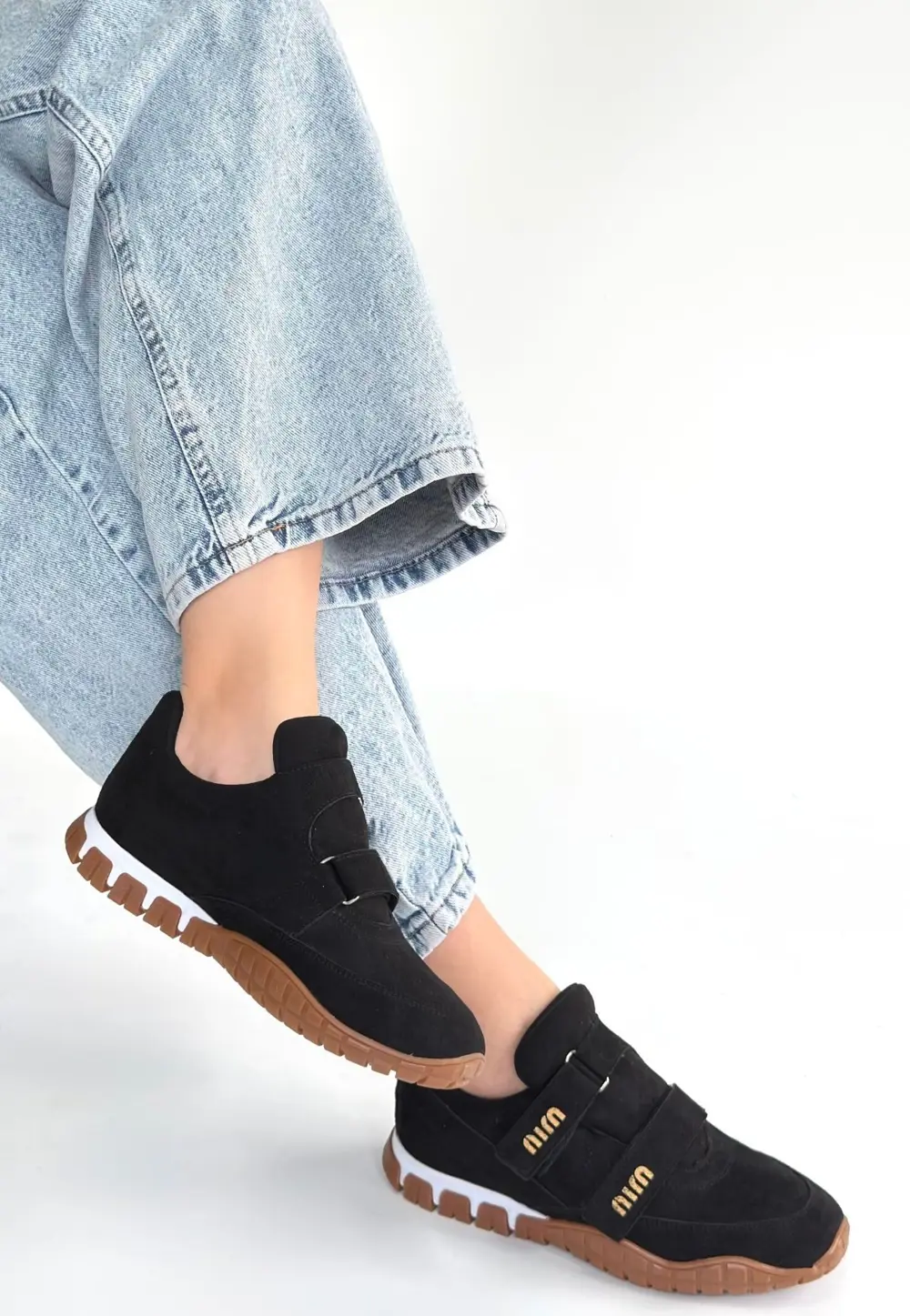 Tunga Siyah Süet Cırt Cırtlı Spor Ayakkabı