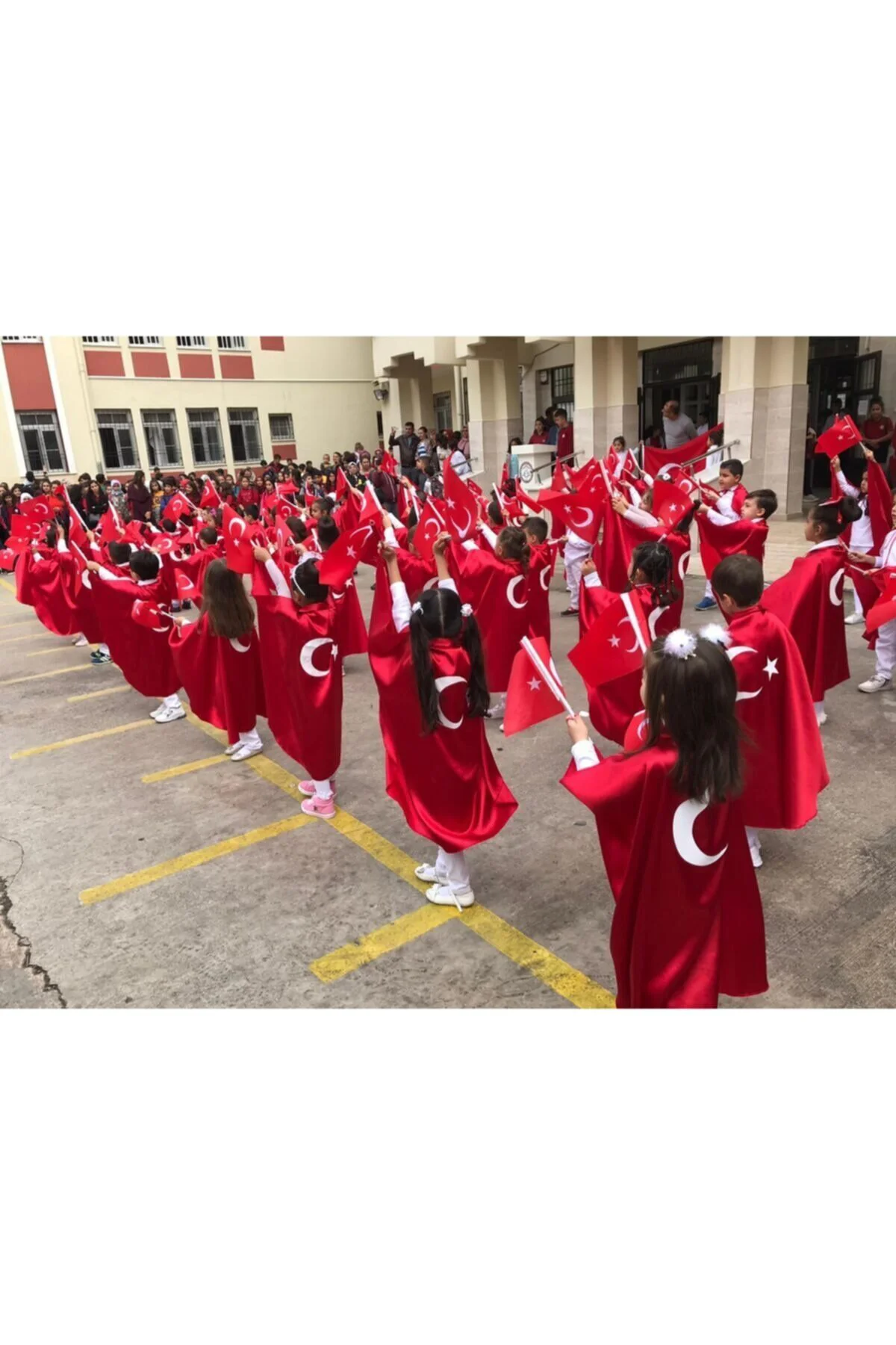 Türk Bayrak Pelerin Gösteri Kostümü - Kırmızı Ay Yıldız Bayrak Pe