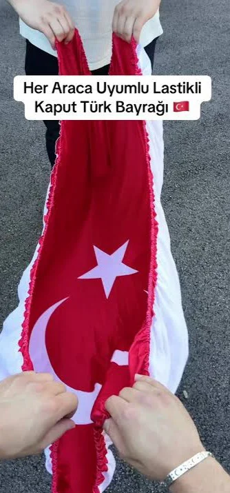Türk Bayraklı (130x168cm) Araç Kaput Bayrağı-Kaput Koruma