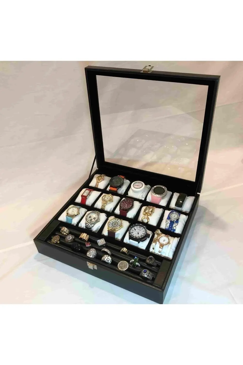 Türk Malı Ahşap iskelet Siyah Deri Kaplı Şık Trend 15 Gözlü Ziyne