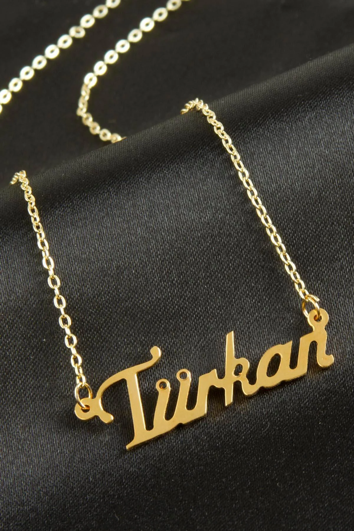 Türkan Isimli Kolye (Kişiye Özel) Türkan Isimli Kolye (Kişiye Özel)