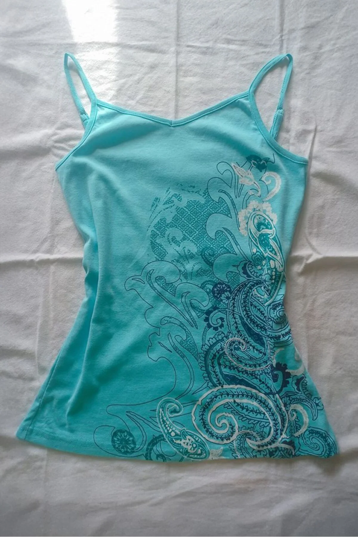 Turkuaz Flower Motifli Y2K Askılı Crop Turkuaz Flower Motifli Y2K Askılı Crop Fiyatı, Yorumları ve Özellikleri