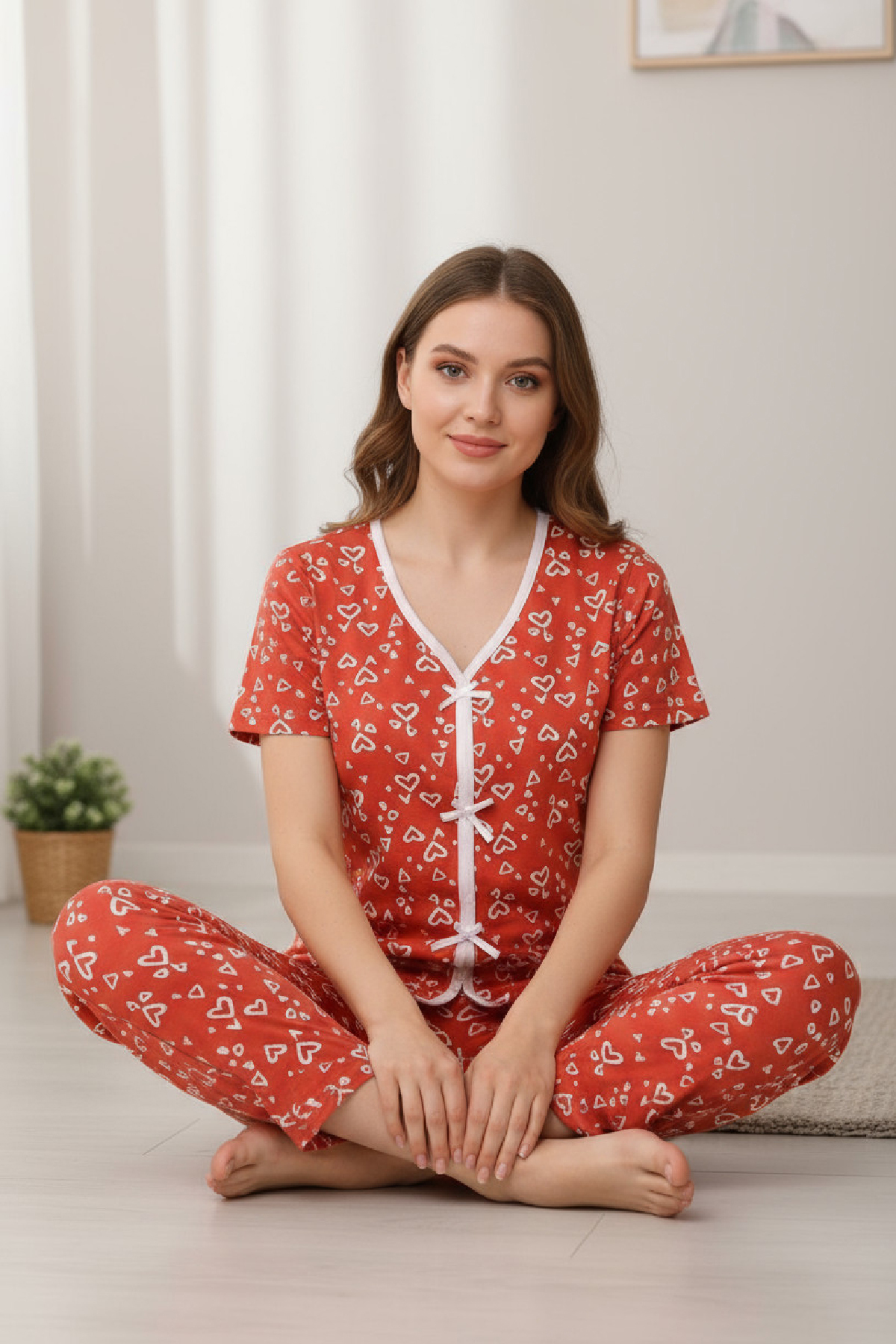 Turuncu Kalp Desenli Fiyonklu Kısa Kollu Uzun Pijama Takımı