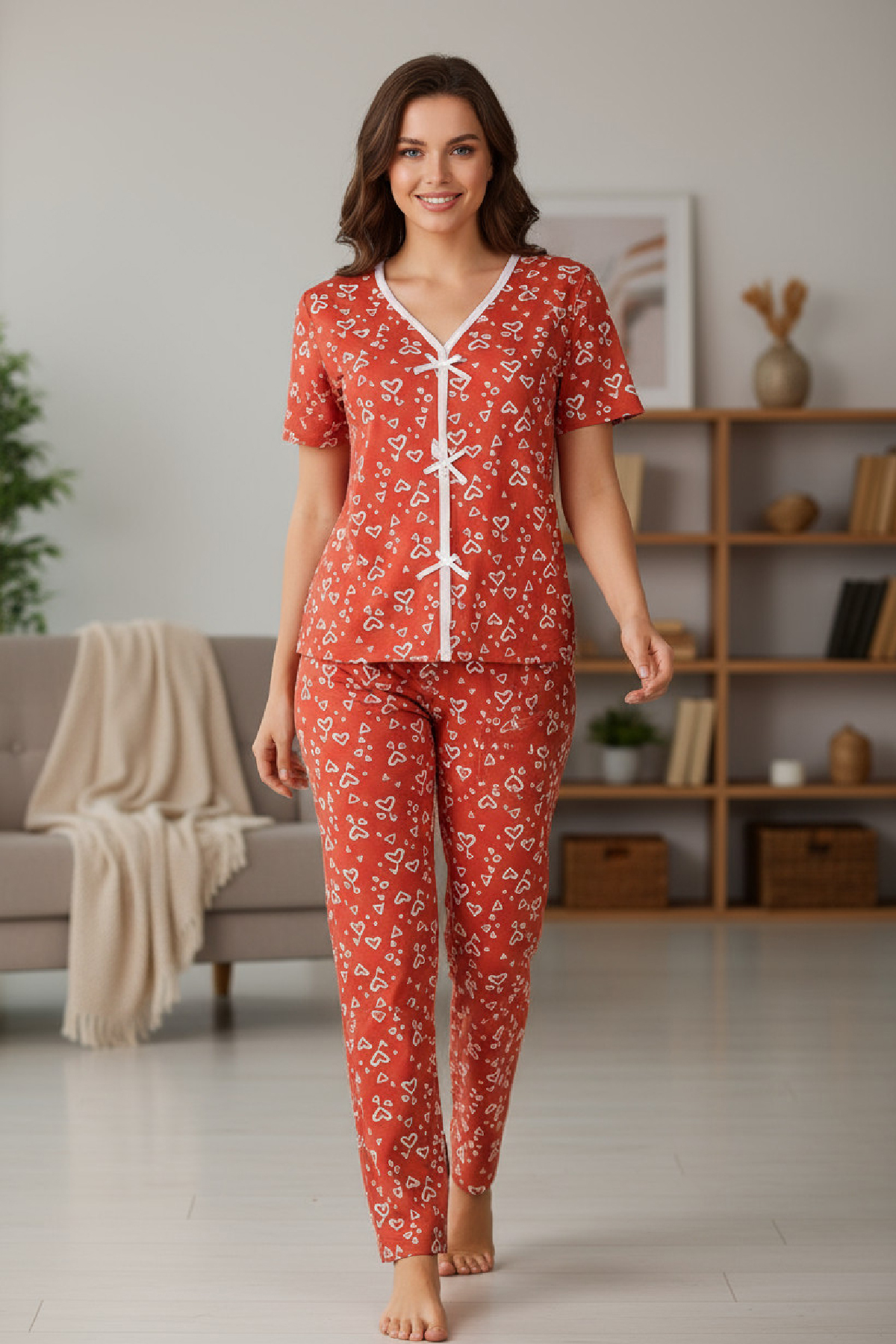 Turuncu Kalp Desenli Fiyonklu Kısa Kollu Uzun Pijama Takımı