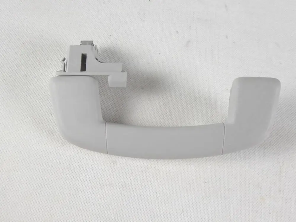 Tutamak (VW Orjinal)(5G0857643B)(Golf 7 2014-2017