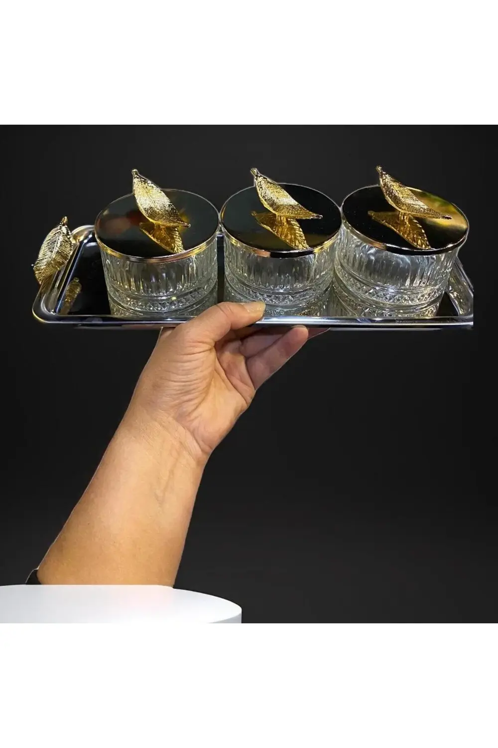 Tüy Dekorlu Tepsili 3 Lü Kapaklı Çerezlik  Sunum Kasesi