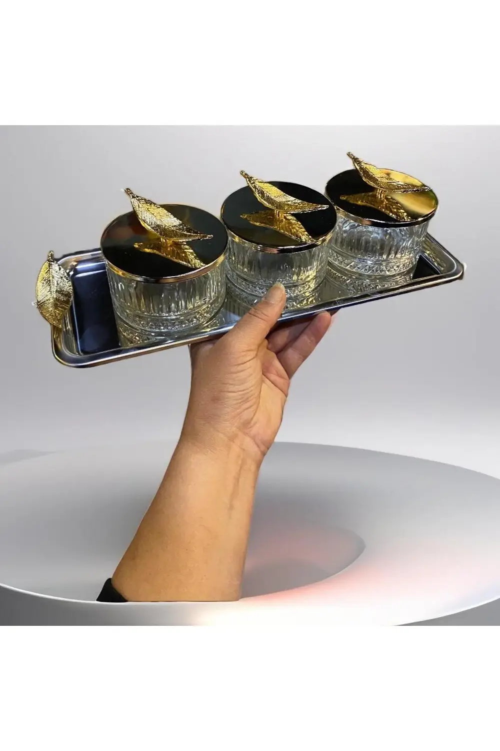 Tüy Dekorlu Tepsili 3 Lü Kapaklı Çerezlik  Sunum Kasesi