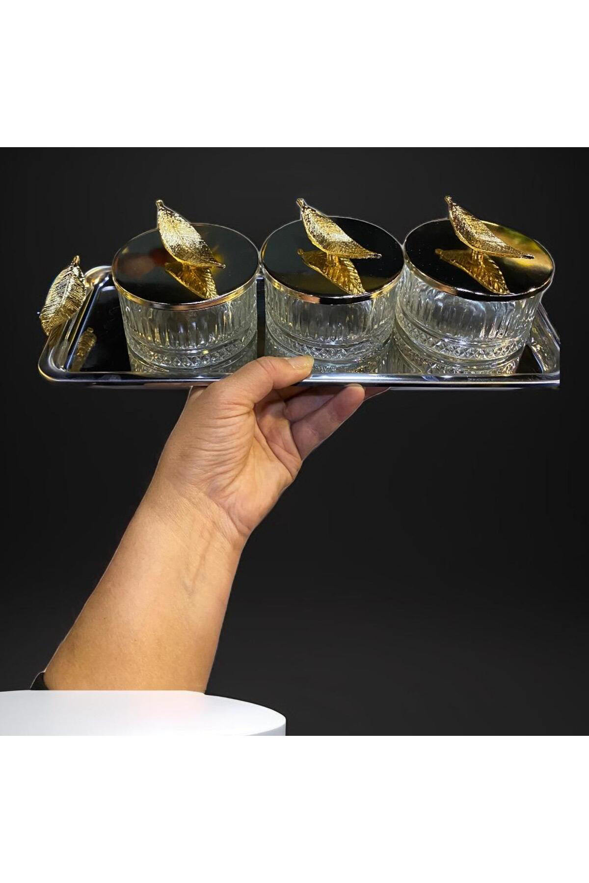 Elif Aksesuar Tüy Dekorlu Tepsili 3 Lü Kapaklı Çerezlik Sunum Kasesi