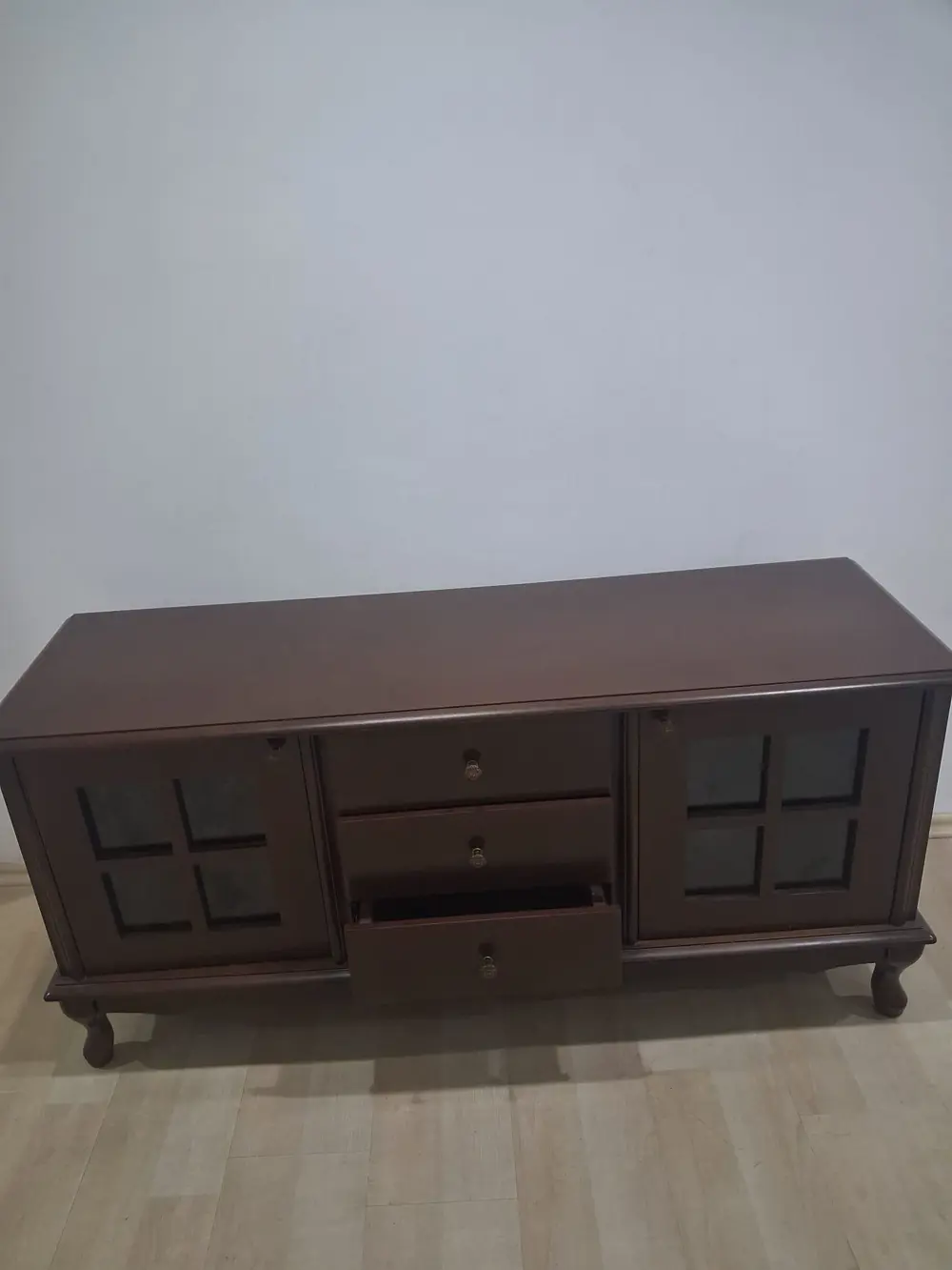 Tv Sehpa Klasik Pencere ST 90567 Model Ahşap Kayın Aslan Ayak Cev Tv Sehpa Klasik Pencere ST 90567 Model Ahşap Kayın Aslan Ayak Cev