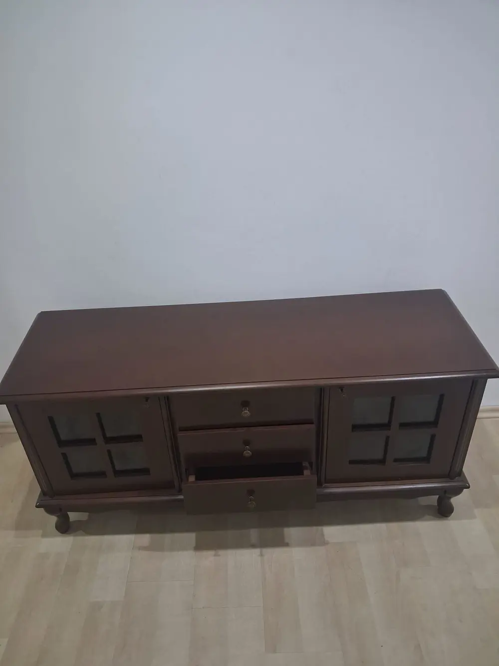 Tv Sehpa Klasik Pencere ST 90567 Model Ahşap Kayın Aslan Ayak Cev Tv Sehpa Klasik Pencere ST 90567 Model Ahşap Kayın Aslan Ayak Cev
