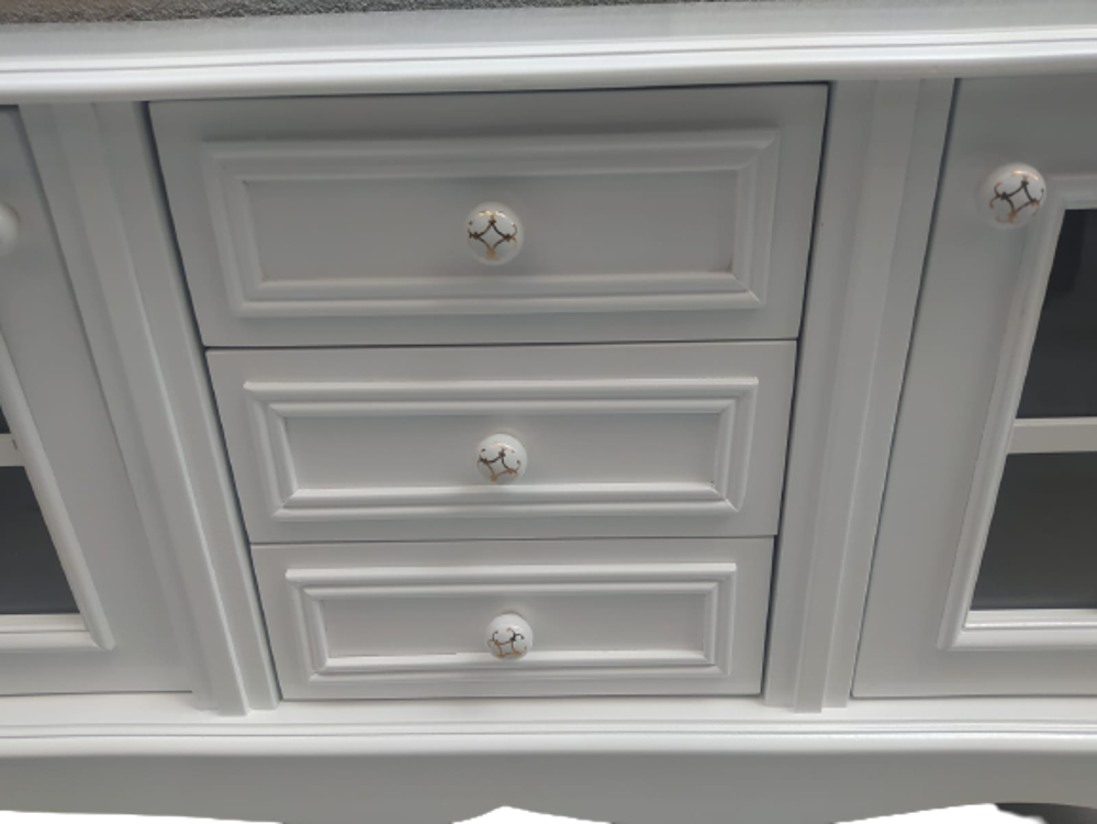 Tv Sehpa ST 17449 Pencere Model Ahşap Kayın Aslan Ayak Beyaz Renk