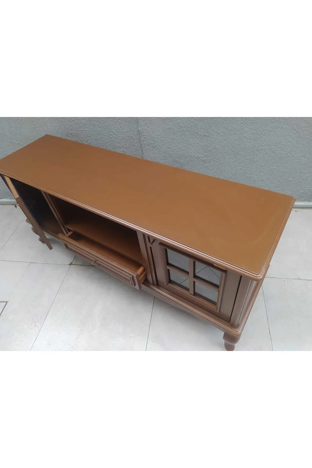 Tv Sehpası ST 18223 Windovs Model Pencere Ahşap Kayın ASLAN Ayak Ceviz El Yapım Tv Sehpası ST 18223 Windovs Model Pencere Ahşap Kayın ASLAN Ayak Ceviz El Yapım - Görsel 6