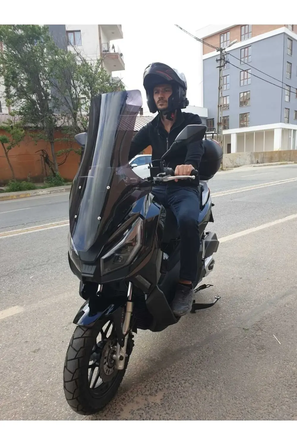 TVS Apache Ventro 150 Ön Cam 2023-2025 Model 78cm Siyah Renkli 4m TVS Apache Ventro 150 Ön Cam 2023-2025 Model 78cm Siyah Renkli 4m
