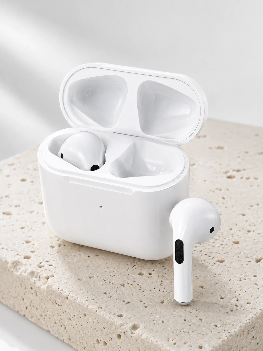 TWS Kablosuz Bluetooth Kulaklık 3 Saat Müzik 4 Saat Konuşma Şarj Kutulu