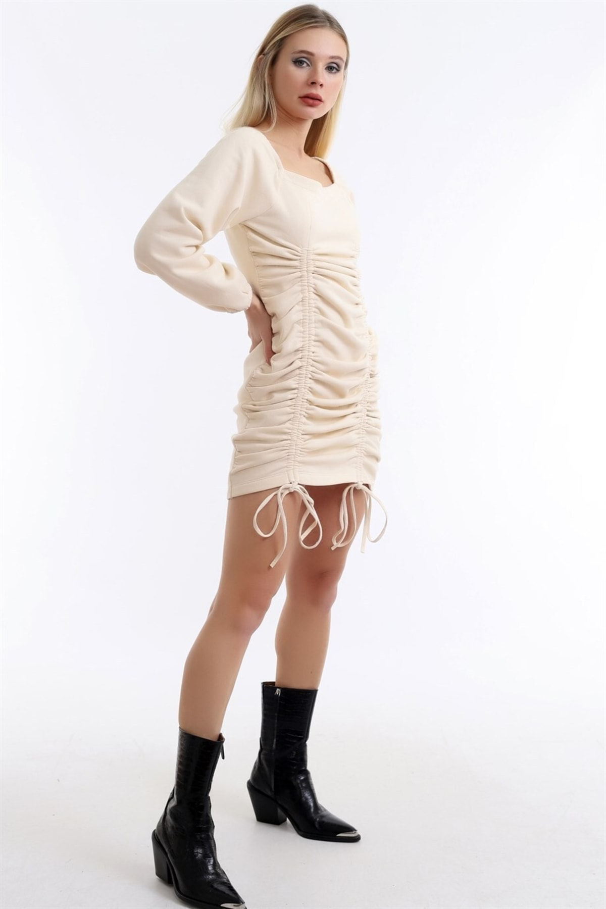 U Yaka Uzun Kol Kolları Lastikli Önden Büzgülü Yumuşak Mini Elbis