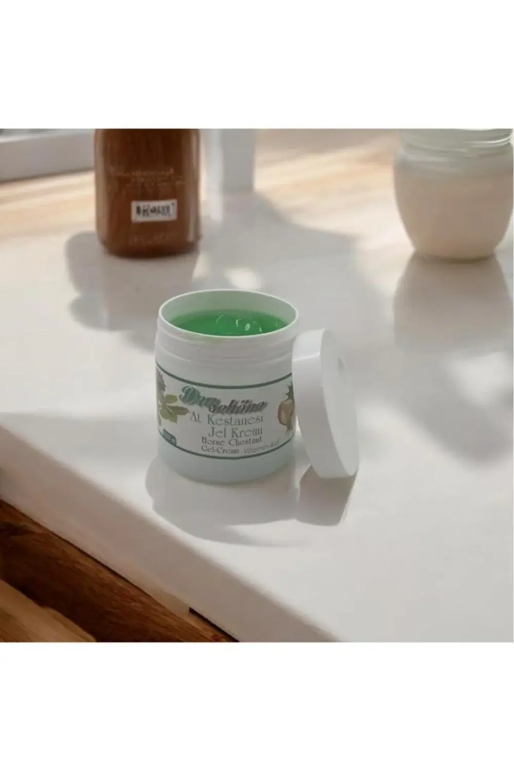 UBéR DER SCHÖNE AT KESTANESİ ÖZLÜ JEL KREM 500 ML KAVANOZ