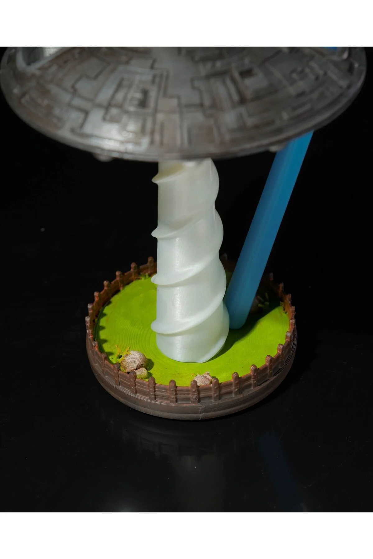 UFO Diş Fırçası Tutucu