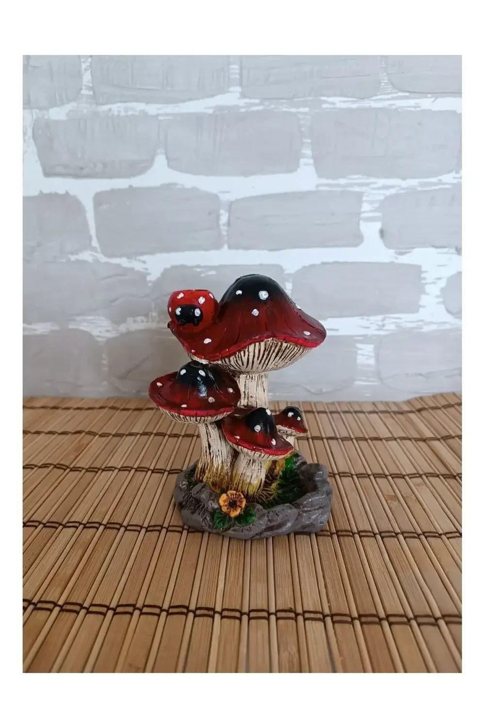 Uğur Böcekli Mantar Tütsülük El Boyaması 13 x 11 cm Seramik Tozun