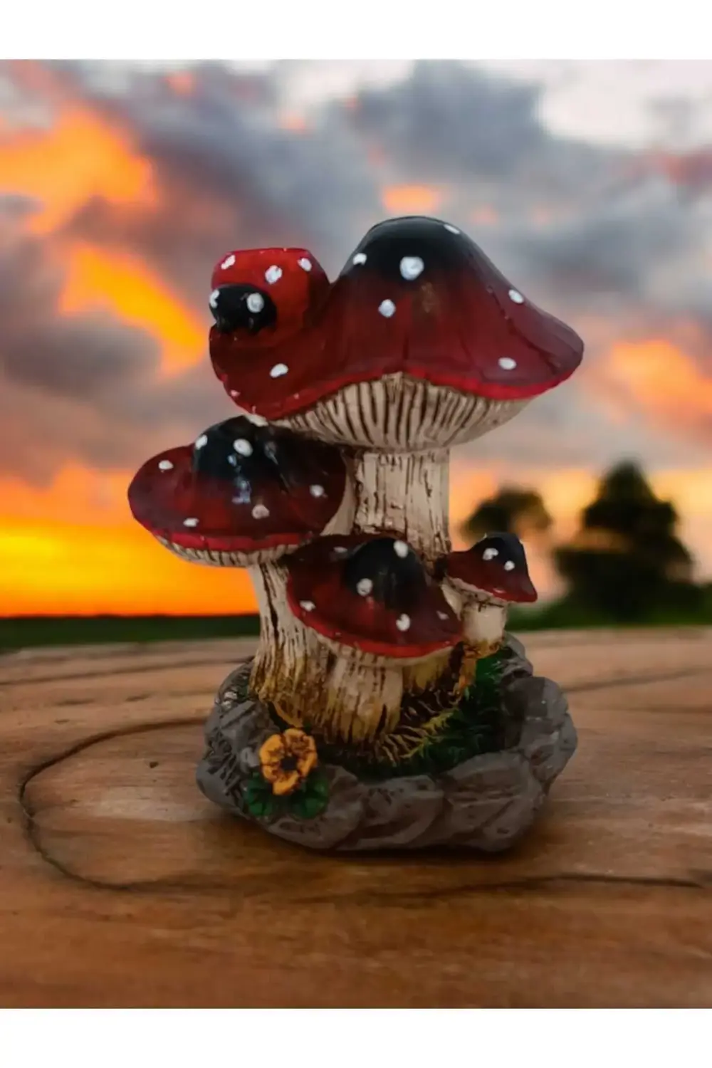 Uğur Böcekli Mantar Tütsülük El Boyaması 13 x 11 cm Seramik Tozun