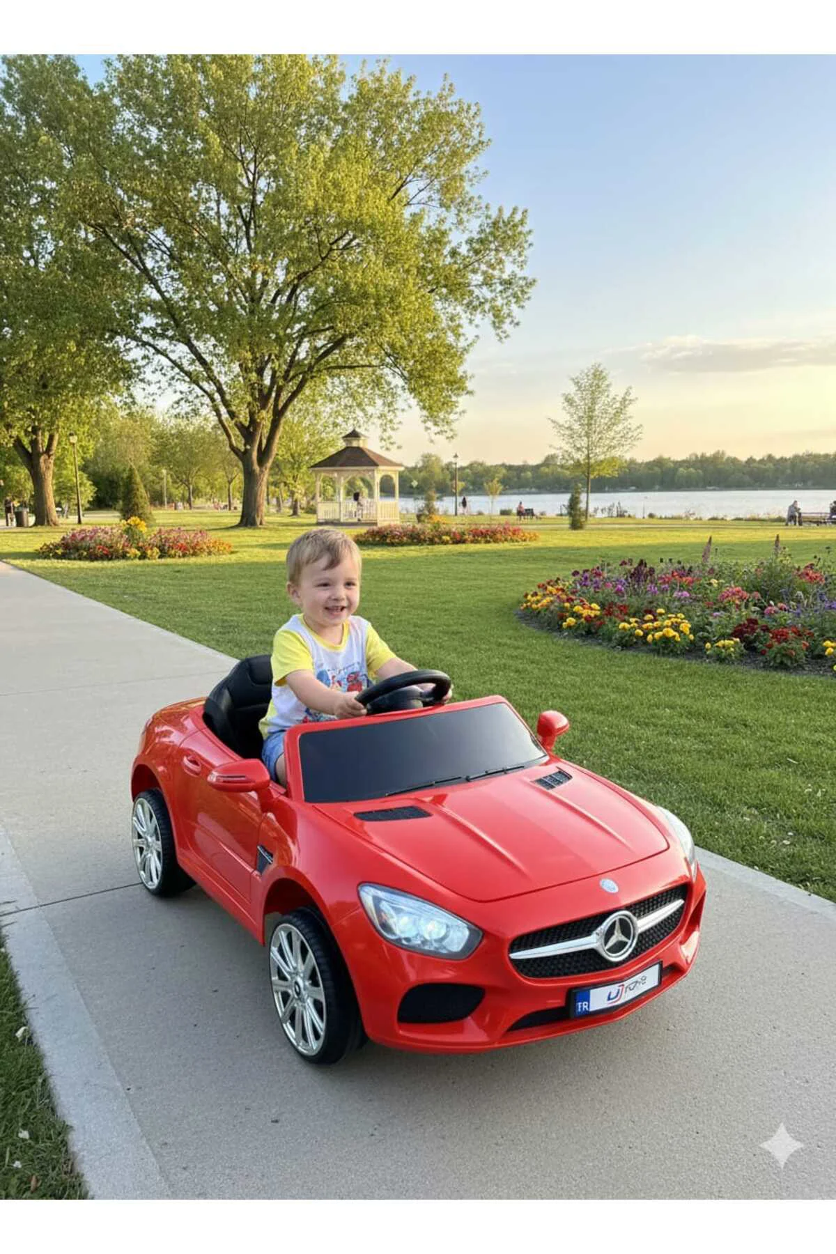 UJB Uzaktan Kumandalı Mersedes   Akülü Araba