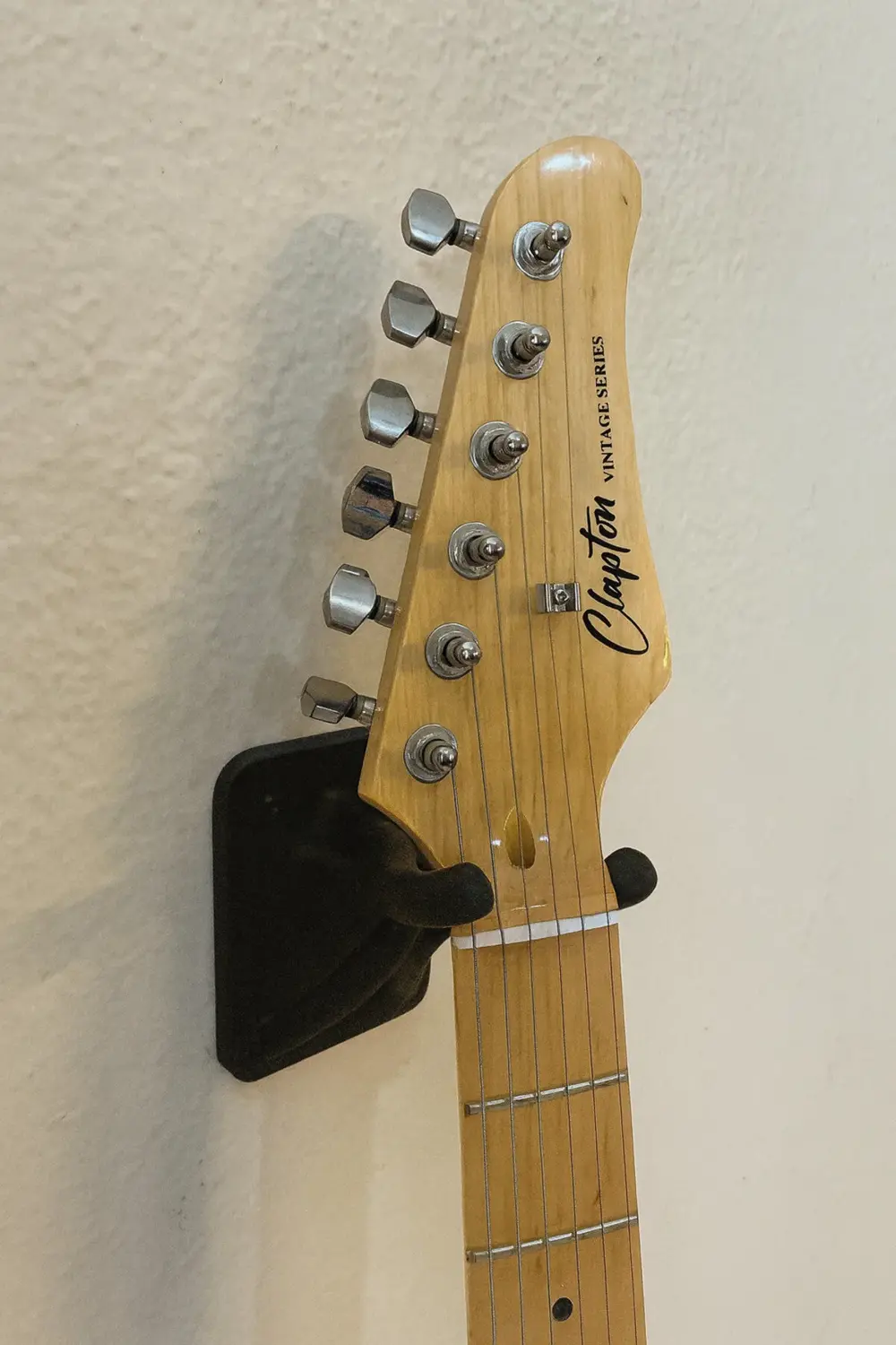 Ukulele Gitar Duvar Askısı Standı Aparatı Siyah Plastik