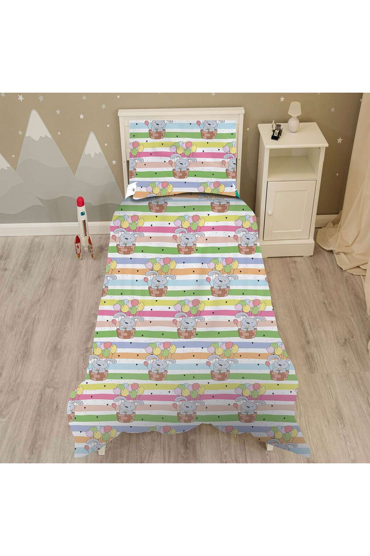 Evan Home Unicorn Desenli Çocuk Odası Takım Perde (İki Kanat),Yatak Örtüsü,Yastık,Kırlent ,Halı,Tablo