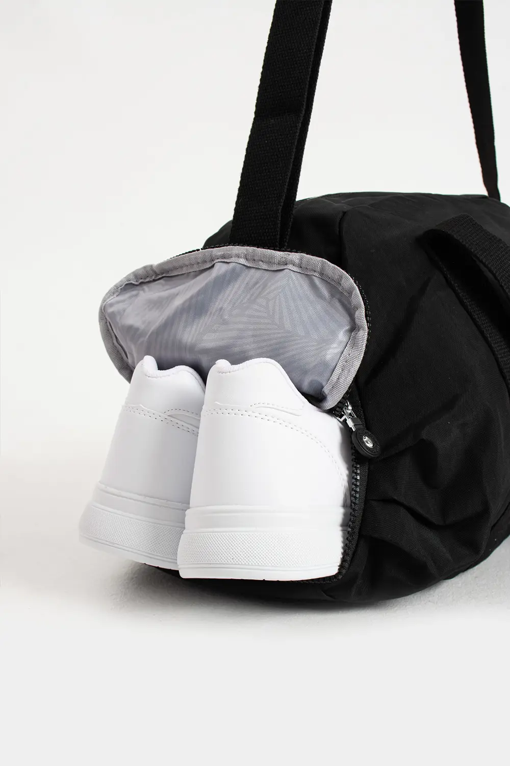 Unısex Büyük Boy Siyah Renk Krinkıl Kumaş Ayakkabı Bölümlü Çapraz