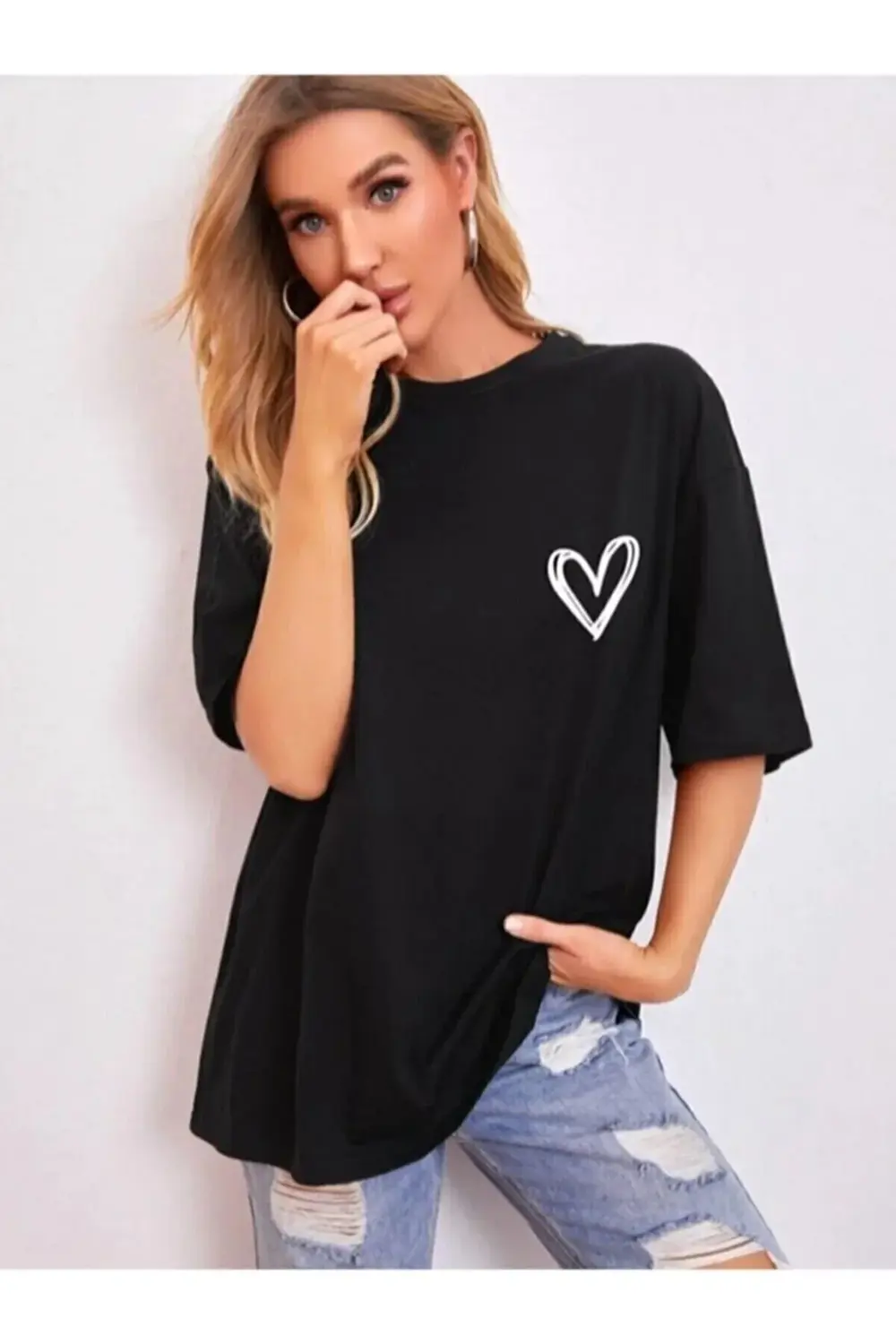 Unisex Minimal Kalp Baskılı Oversize Bisiklet Yaka Siyah T-shirt