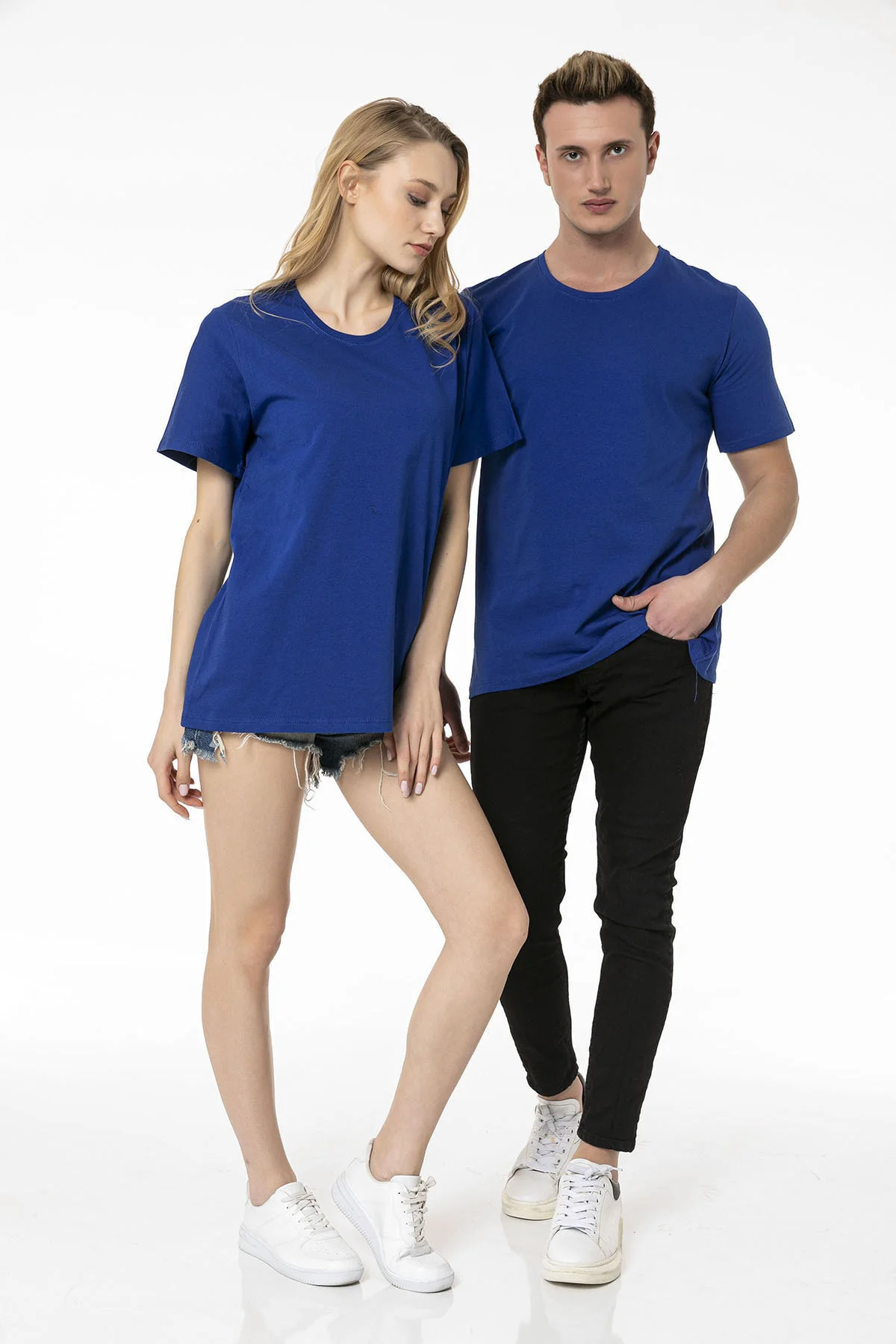 Unisex Pamuklu Bisiklet Yaka Kısa Kollu T-shirt