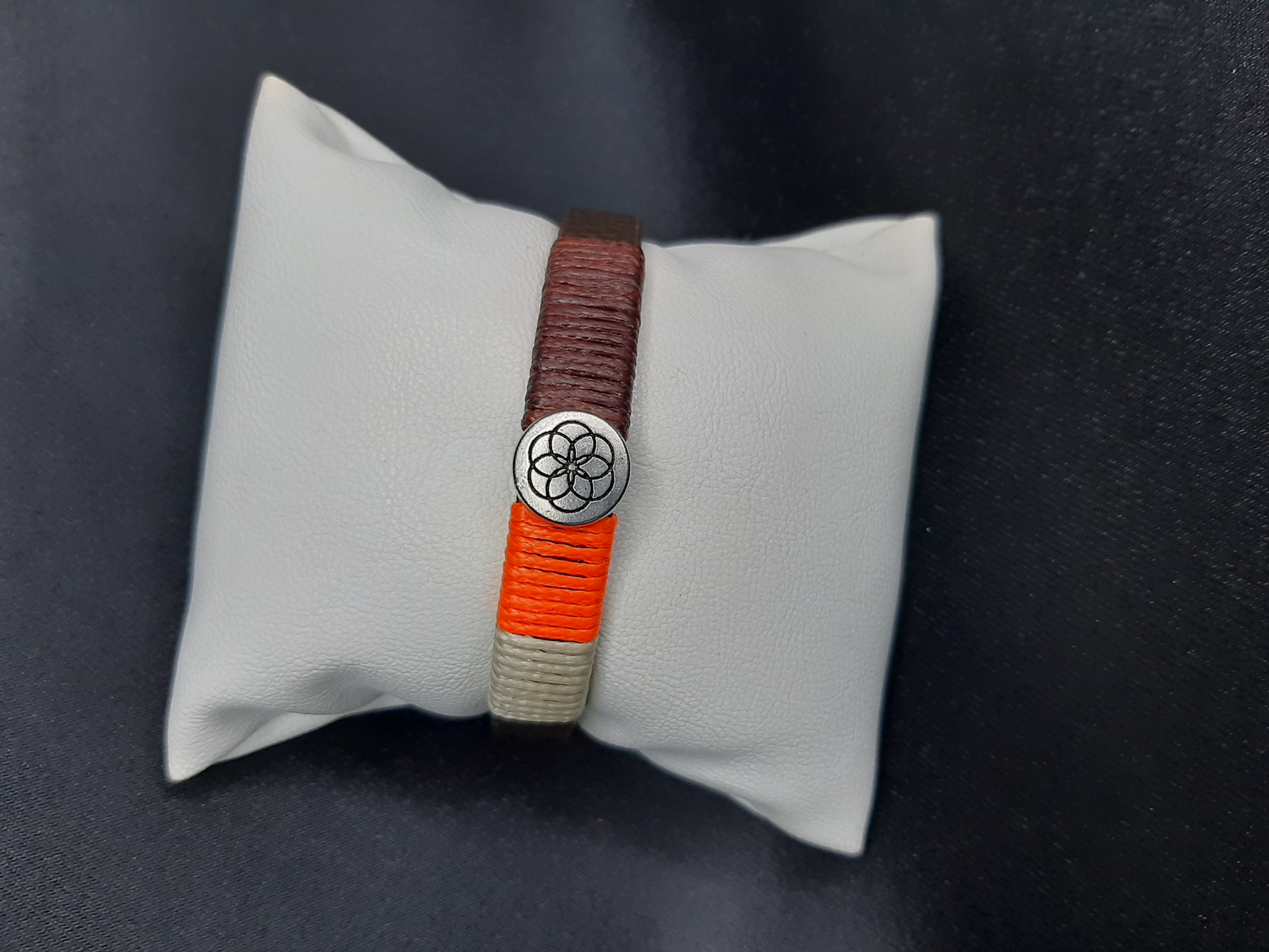 Unisex Suni Deri İpli Metal Detaylı El Yapımı Bileklik