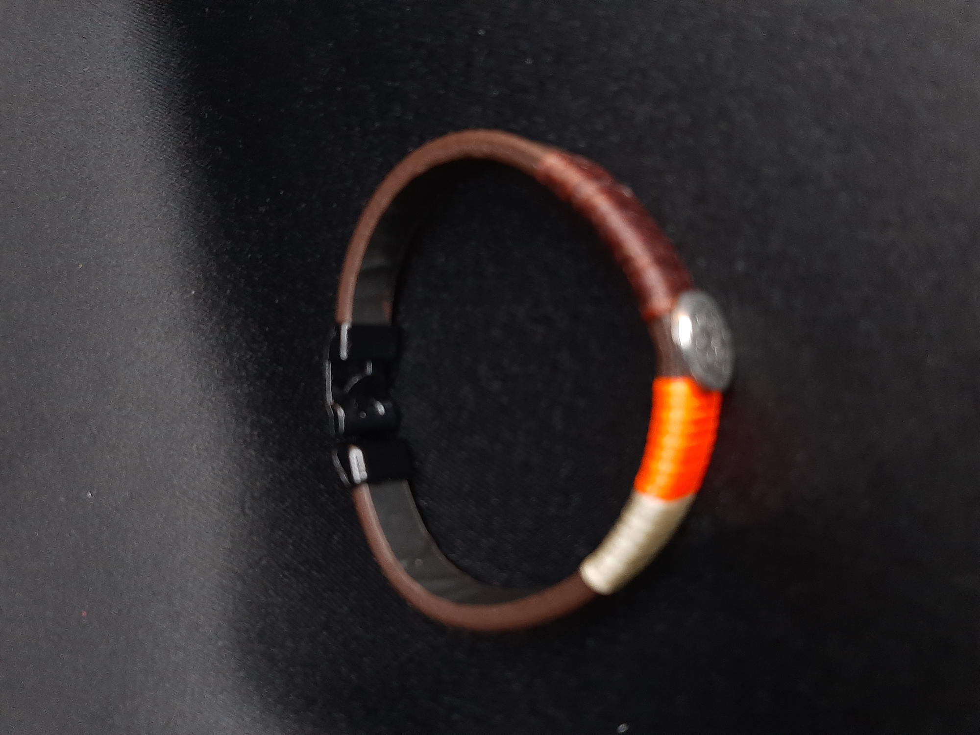 Unisex Suni Deri İpli Metal Detaylı El Yapımı Bileklik