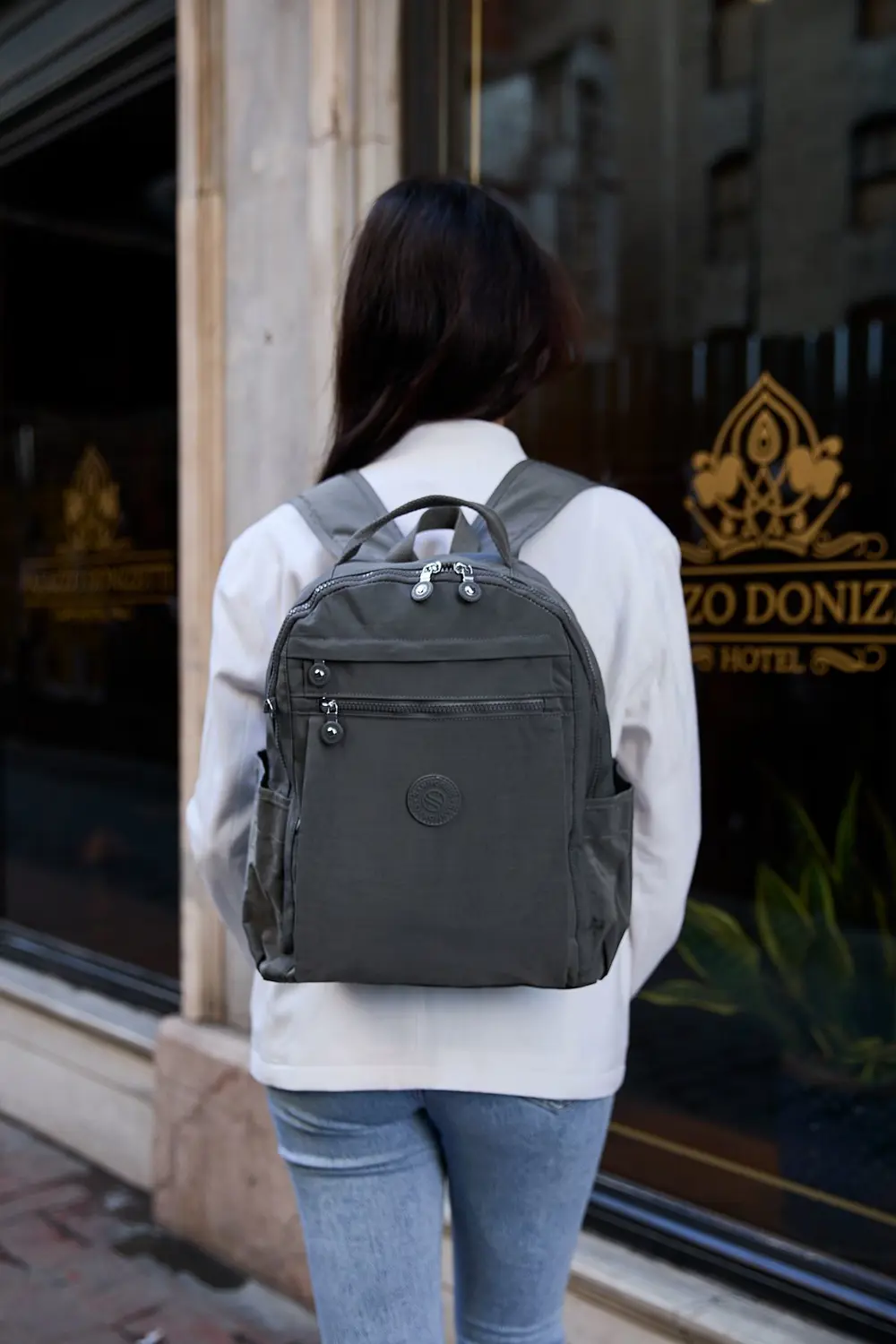 Unisex Suya Dayanıklı Krinkıl Kumaş Çok Gözlü Koyu Gri Laptop Oku