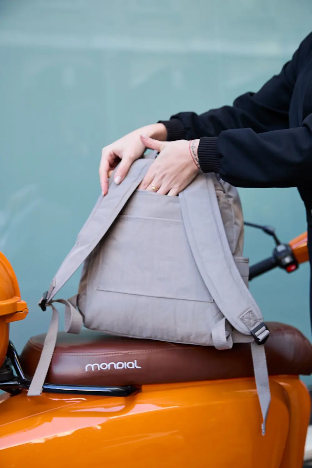 Unisex Suya Dayanıklı Krinkıl Kumaş Çok Gözlü Vizon Laptop Okul V