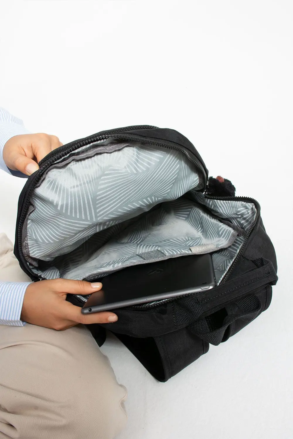 Unisex Suya Dayanıklı Kumaş Laptop Bölmeli 3 Gözlü Siyah Renkli O