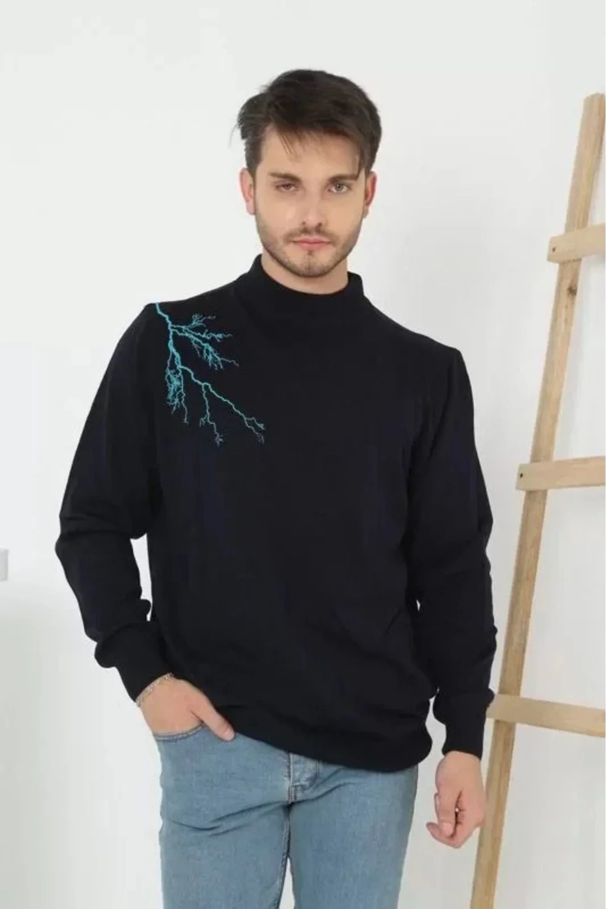 Unisex Yarım Boğazlı Baskılı Dokuma Triko - Siyah Unisex Yarım Boğazlı Baskılı Dokuma Triko - Siyah
