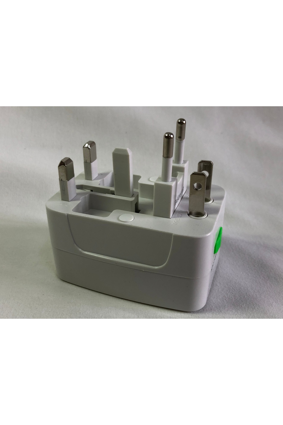 Universal Fiş Adaptörü – Amerika, Avrupa ve Asya İçin Seyahat Pri