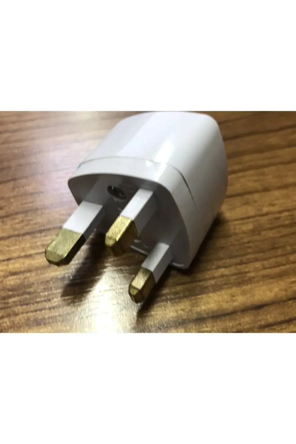 Üniversal Türk Avrupa Fişini Ingiliz Kıbrıs Fişine Çevirici Dönüş