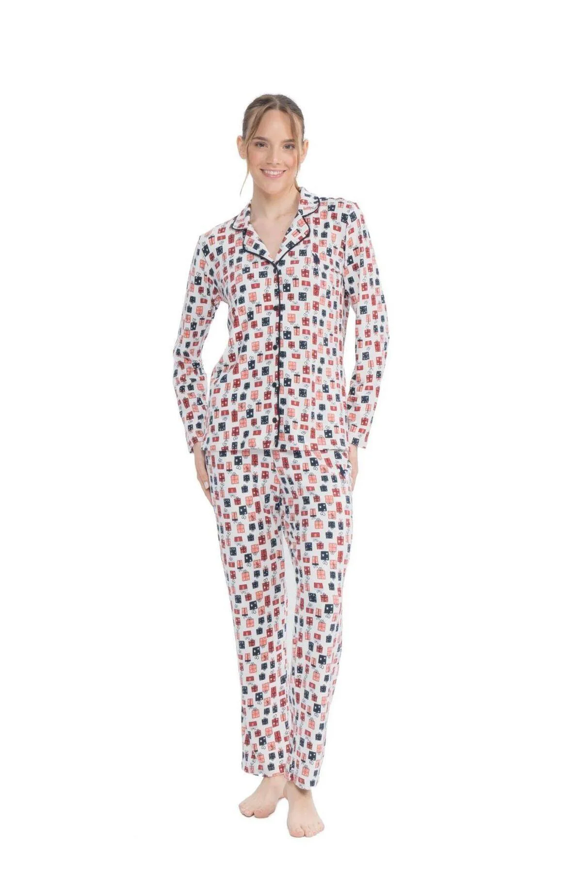 17111 Yılbaşı Hediye Paketi Desenli Uzun Kollu Boydan Düğmeli Gömlek Pijama Takım