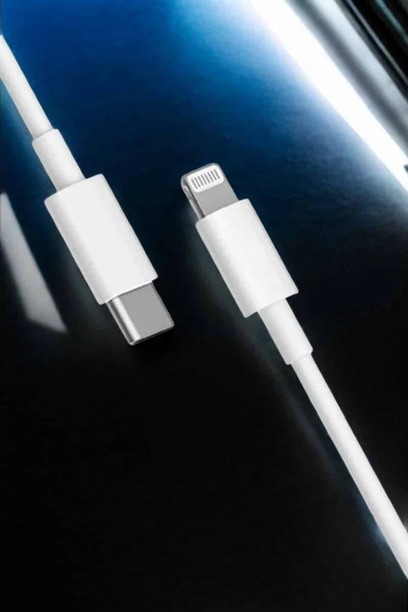 USB Type-C to Lightning Hızlı Şarj Kablosu 30W - iPhone Uyumlu ve Veri Aktarım