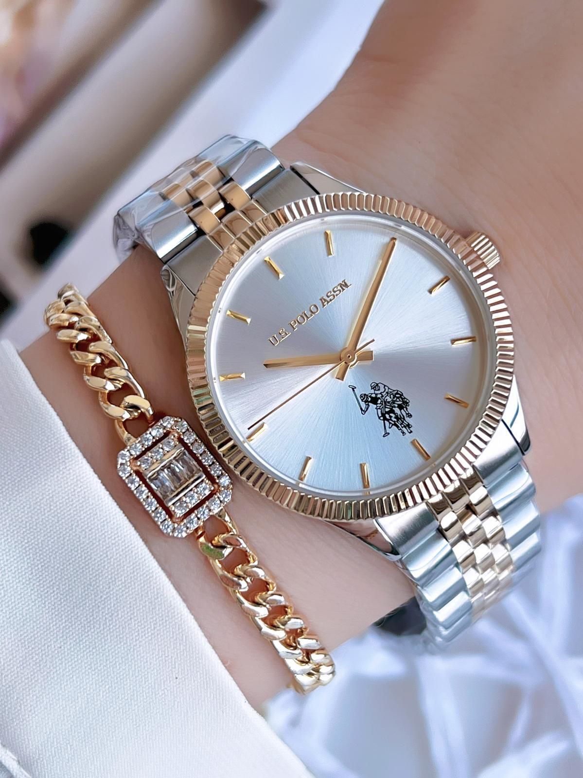 U.S.POLO ASSN Çelik Kordon 5 Atm Suya Dayanıklı Kadın Kol Saati+B