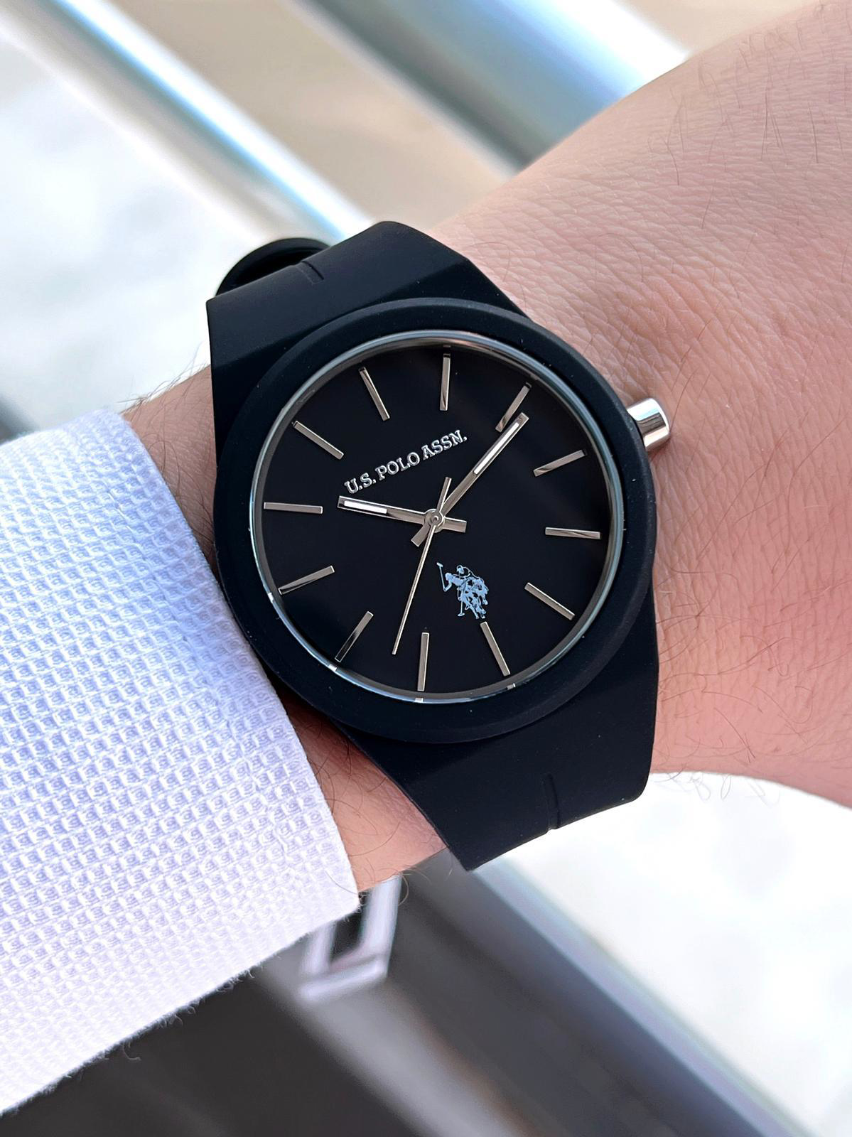 U.S.POLO ASSN Silikon Kordon 3 Atm Suya Dayanıklı Spor Erkek Kol 