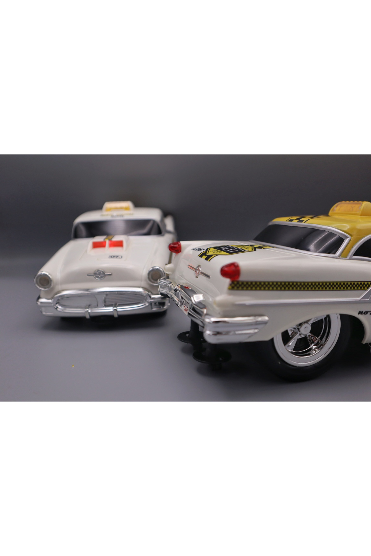 Oyuncak Store Uzaktan Kumandalı 2.4G Radyo Kontrollü Kumandalı Taksi Arabası Le