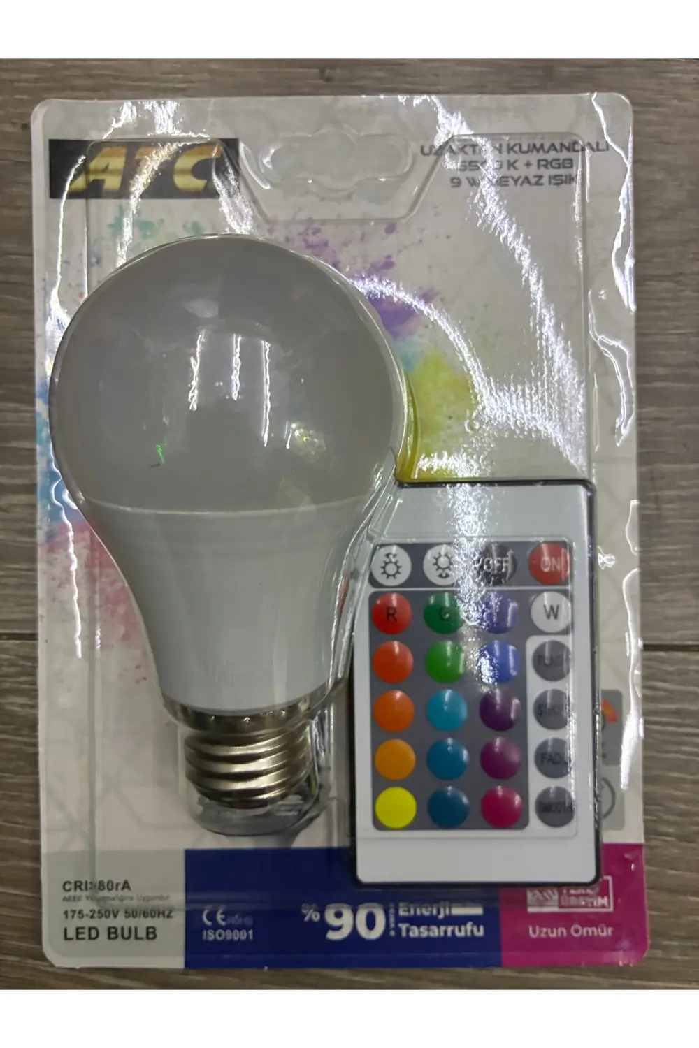 UZAKTAN KUMANDALI ÇOK RENKLİ 9W 6500K+RGB AMPÜL
