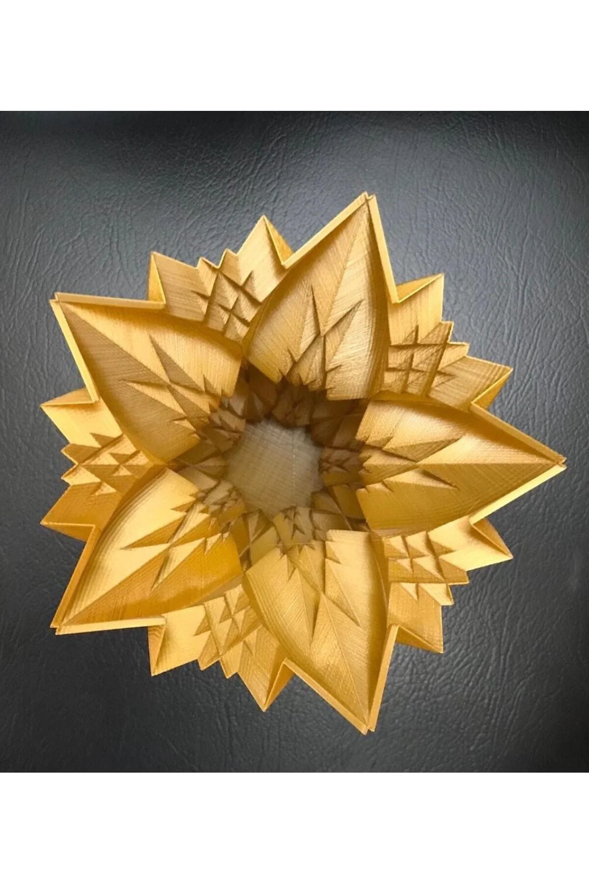 Uzay Çiçeği Vazo 21 Cm